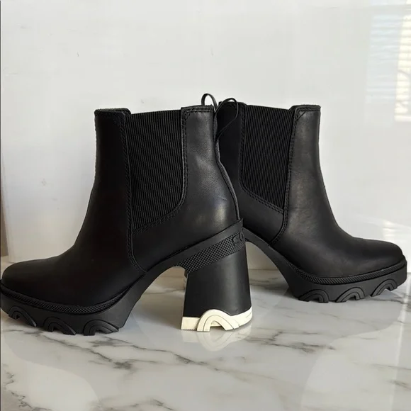 Sorel Brex Heel Chelsea Ankle Boots - Picture 6 of 6